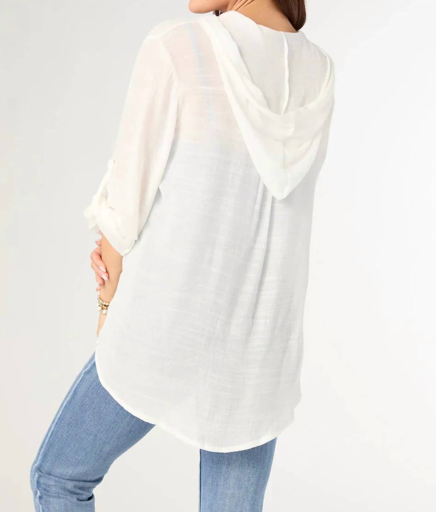 Coco + Carmen - Shari Lightweight Hooded Top
