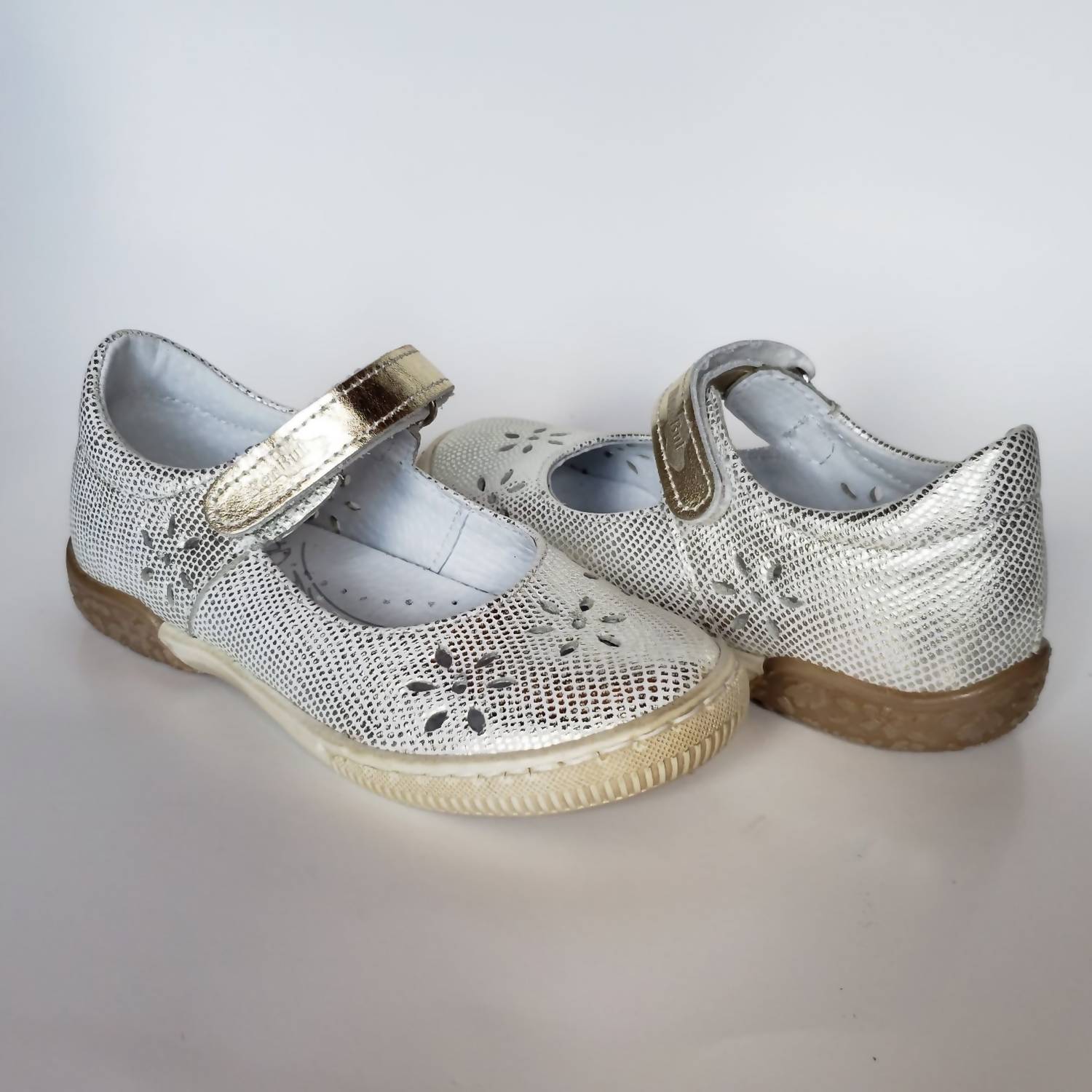Renbut Shoes - Girl's Velcro Strap Mary Jane Dress Flat Shoe