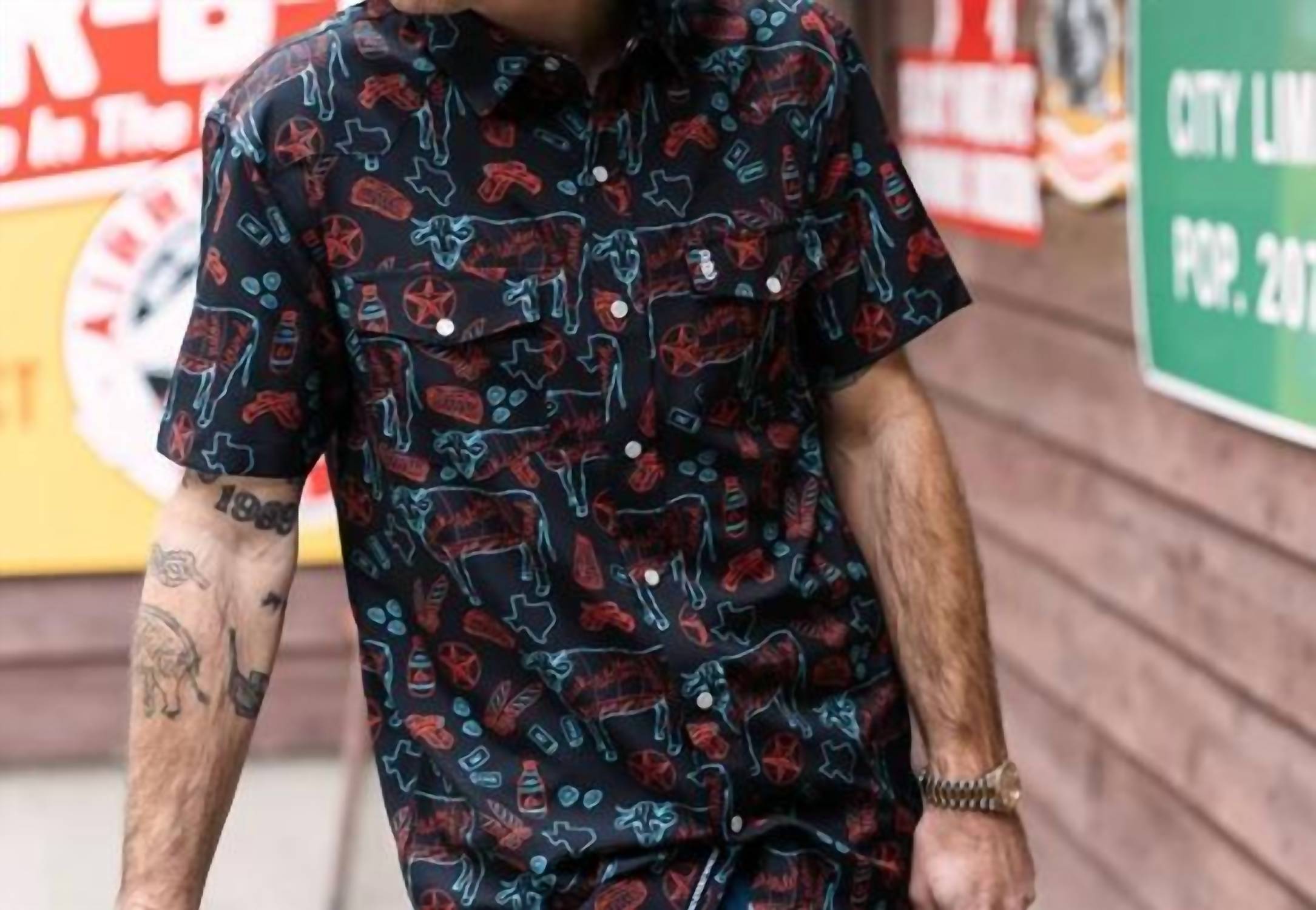 Raised By Coyotes - Men's Texas Bbq Nights Pearl Snap Shirt