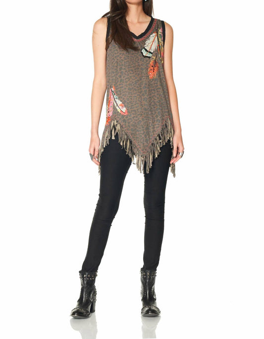 Double D Ranch - Three Feathers Tunic Tank Top