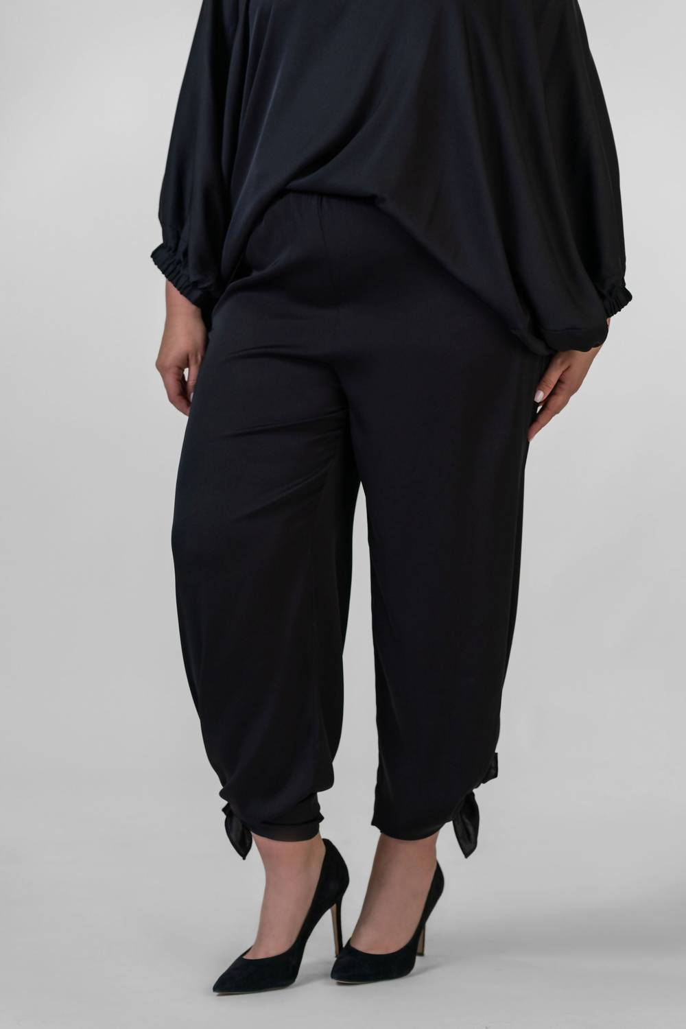 Nouvelle / Silk95Five - Pondy Straight Leg Pants - Plus