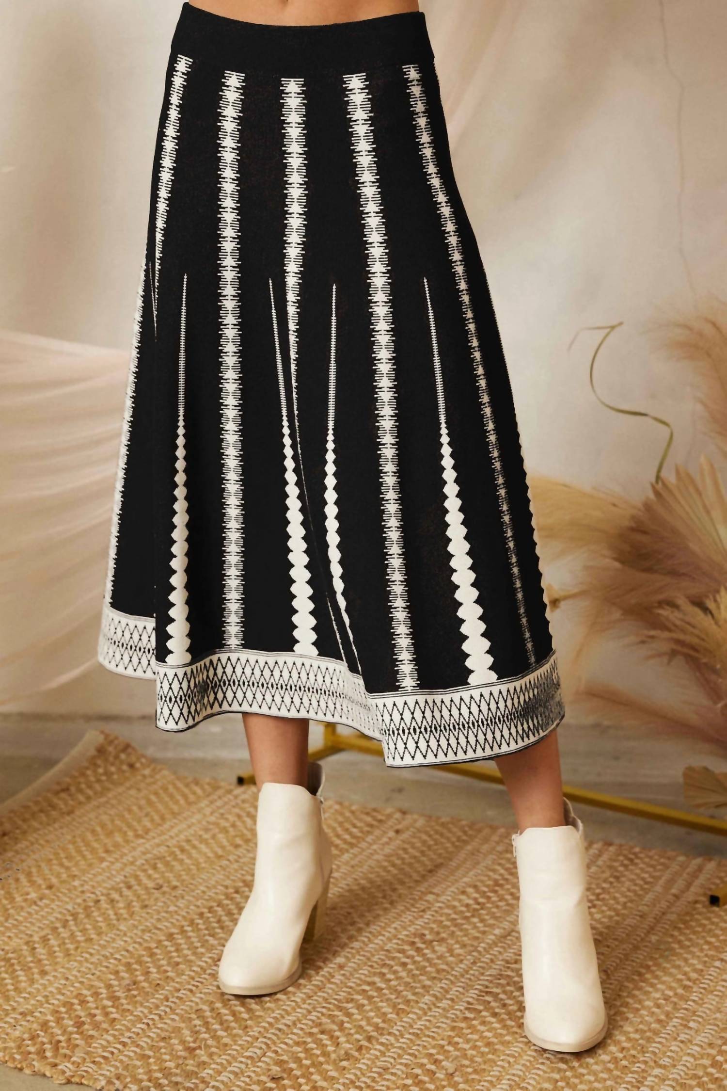 Endless Blu. - Understated Elegance Knit Midi Skirt