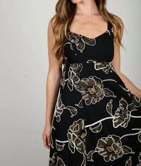 Blu Pepper - Floral Embroidered Spaghetti Strap Midi Dress