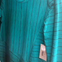 habitat Women's Sierra Tunic in green - women's shirt - detail view