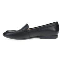 Dansko - Women's Lorri Tumbled Flat Shoes