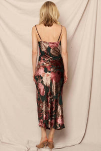 En Creme - Velvet Rose Midi Dress