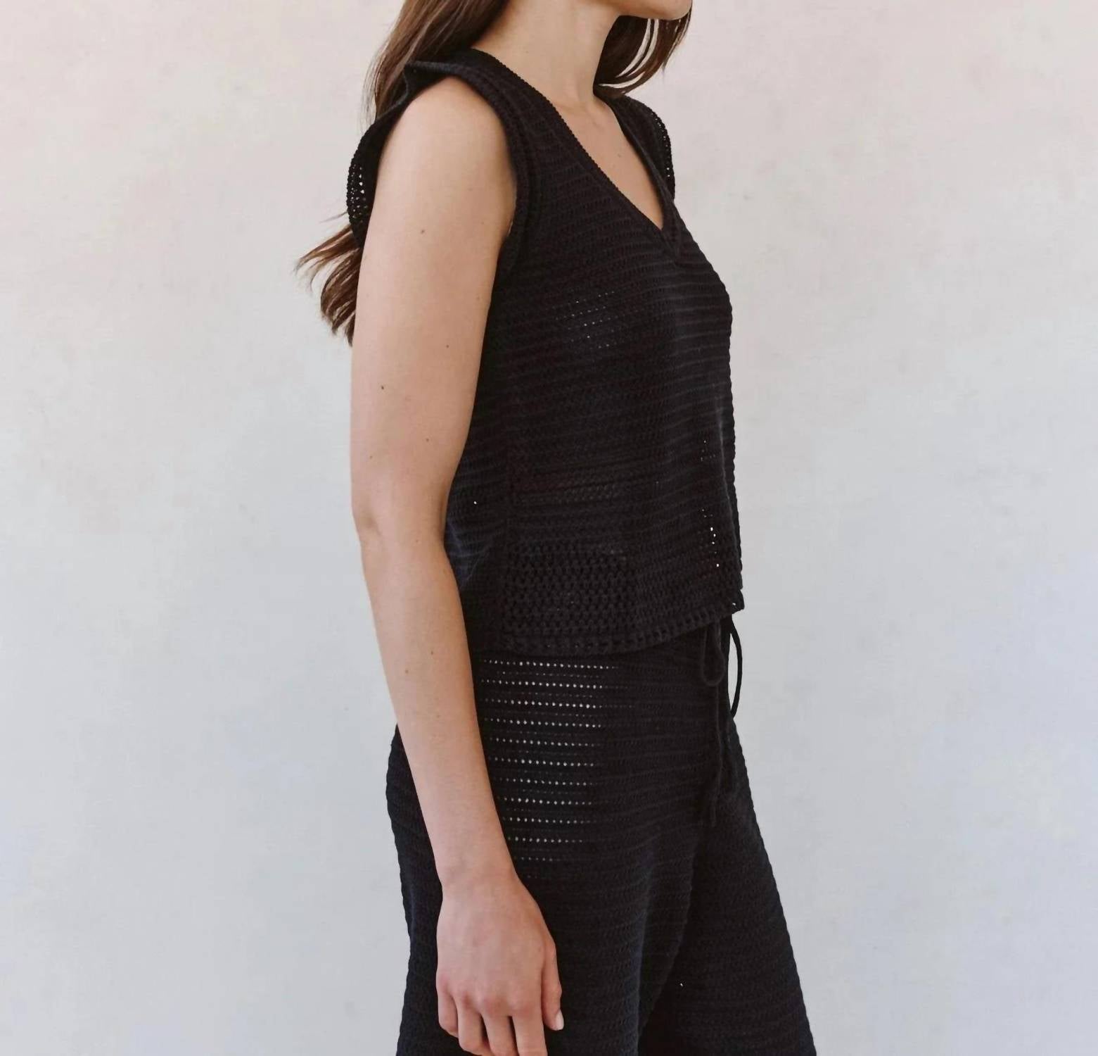 Bella Dahl - Short Sleeve V Neck Crochet Top