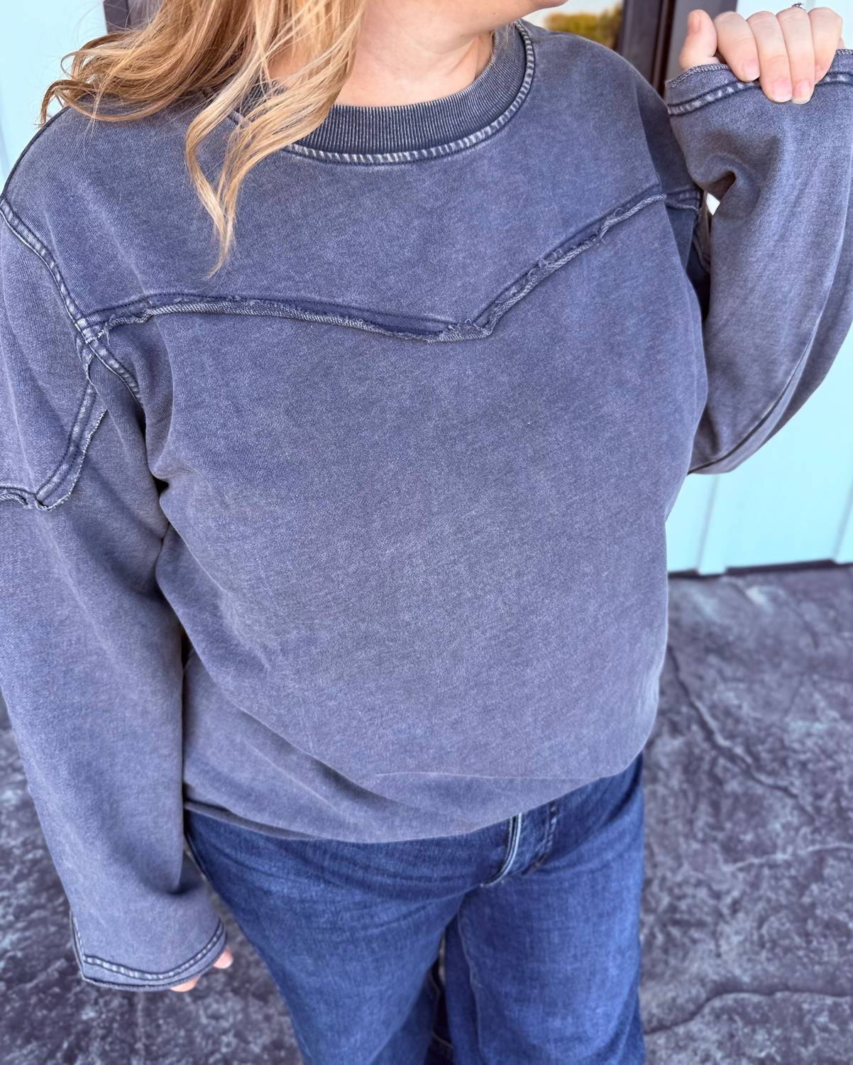 Easel - Mineral Washed Terry Pullover