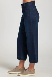 Apny - Cropped Wide Leg Pant With Patch Pockets