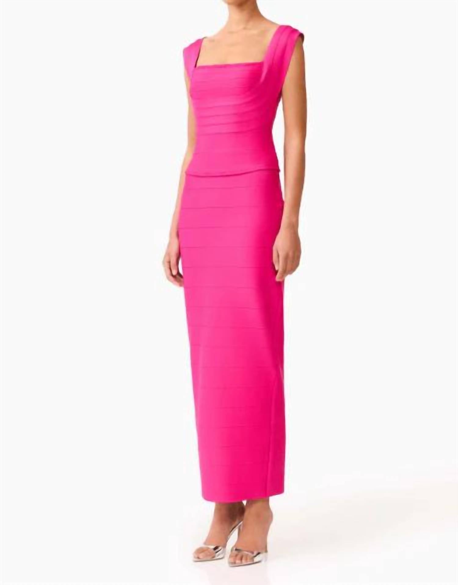 Elliatt - Naomi Fitted Top And Skirt Set