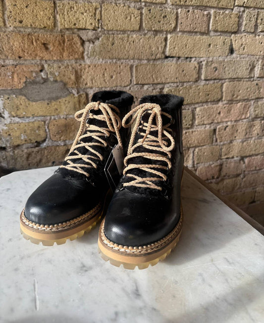 Montelliana - Women's Camelia Icon Boots