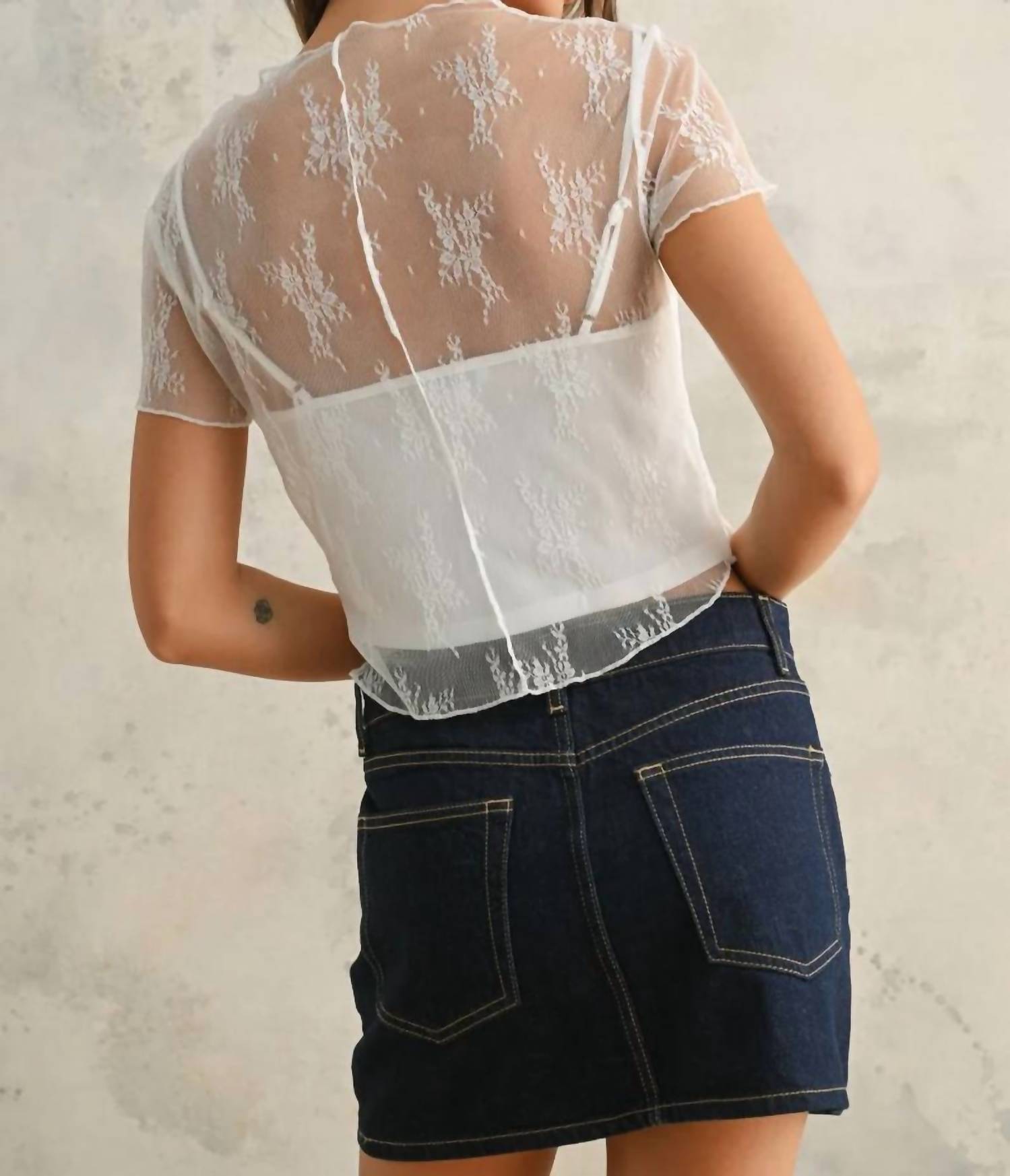 Miou Muse - Cropped Lace Top