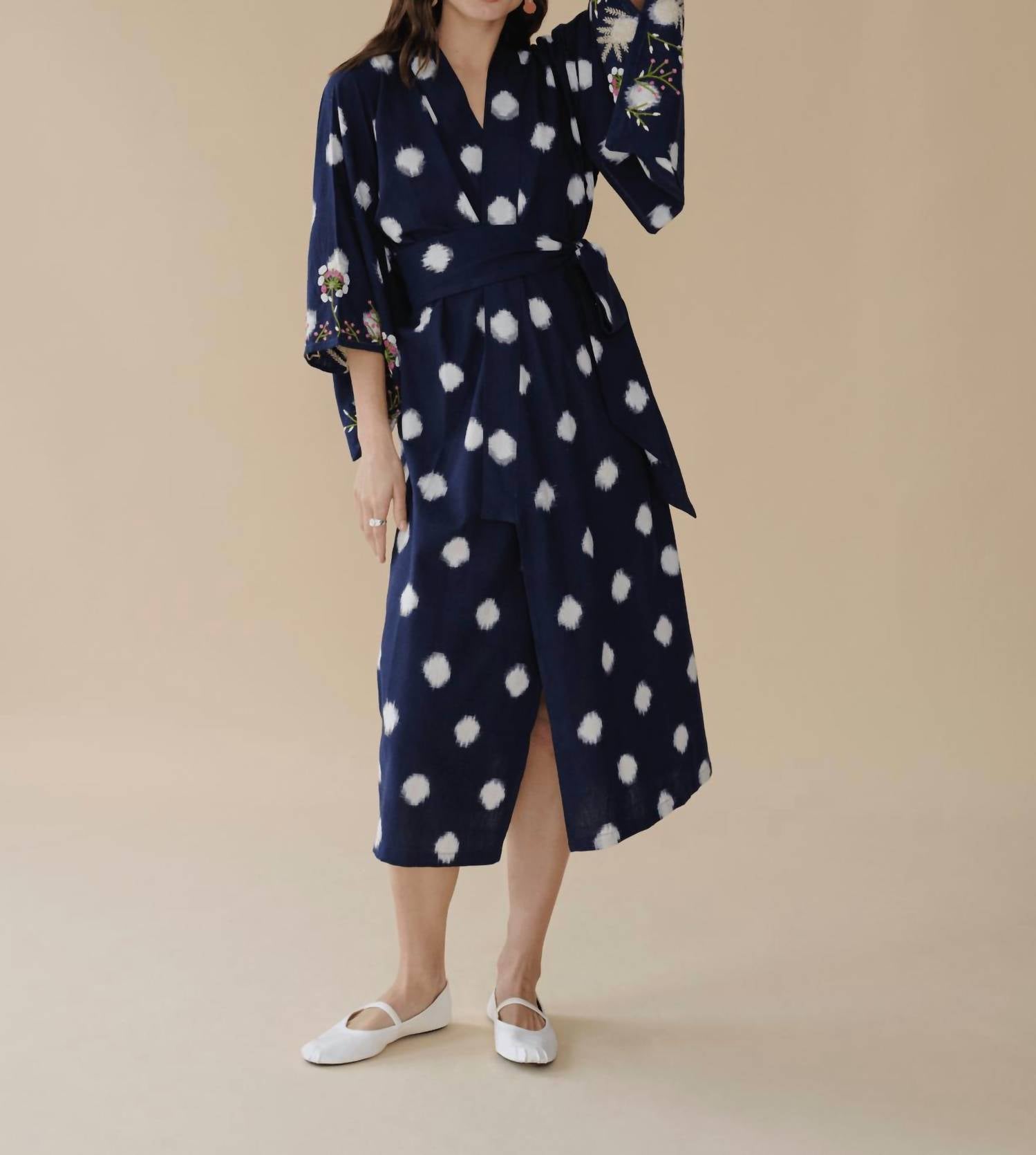 Guadalupe Design - Anisa V-neck Kimono
