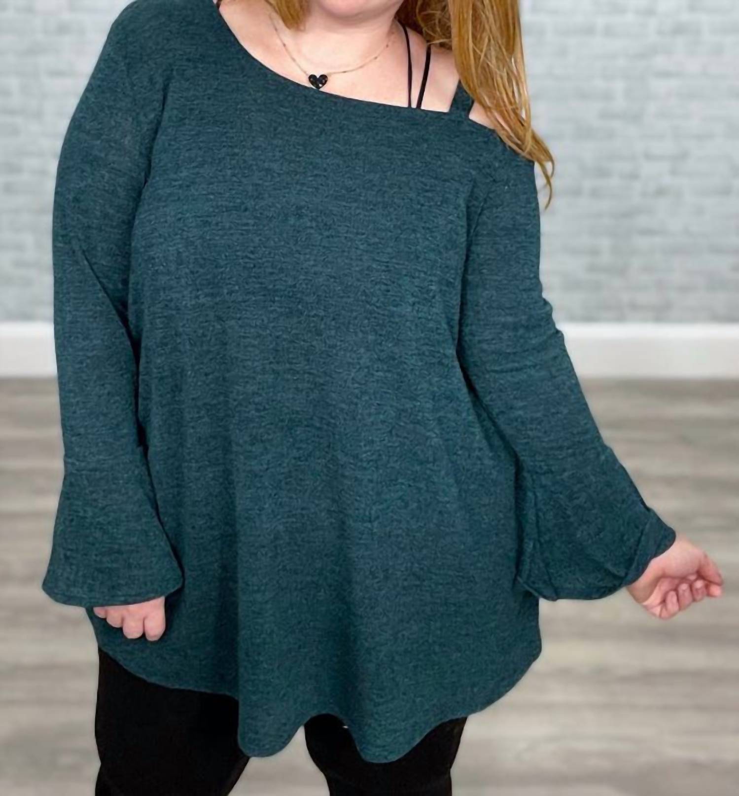 P & Rose - Cold Shoulder Detail Top With Ruffle Sleeves