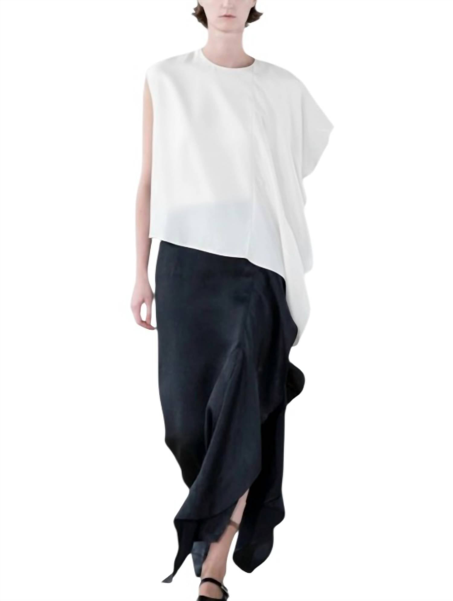 Dawei - Asymmetrical Crewneck Top