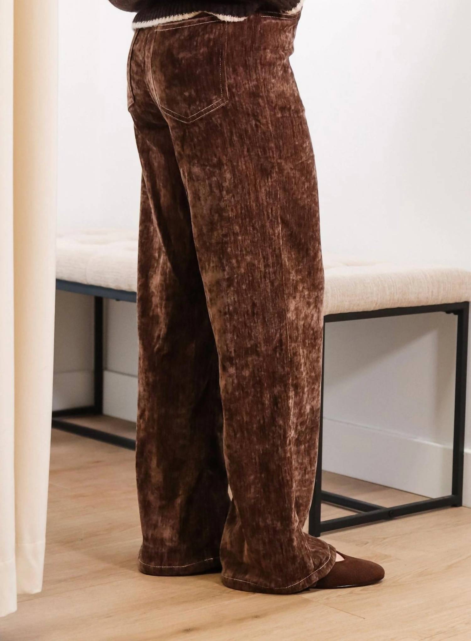 Sadie & Sage - Rowdy Stretch Velour Pants