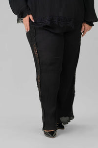 Mat Fashion - Pleated Trouser With Lace Trim