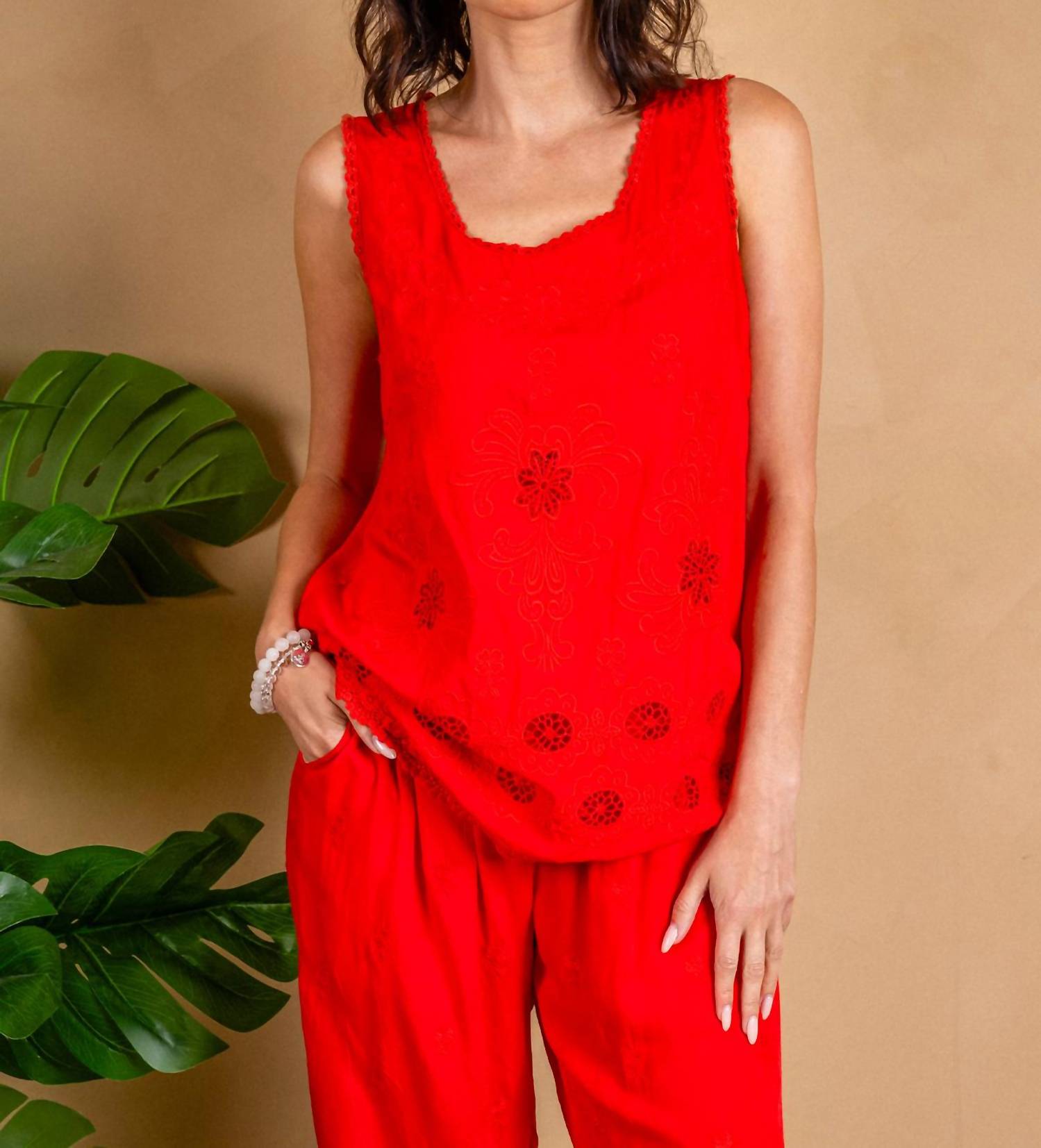 Paparazzi - Floral Viscose Tank Top