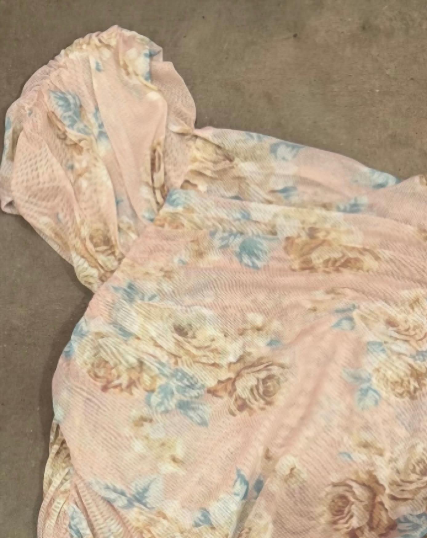 Listicle - Women's Floral Mesh Cinched Top