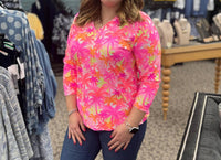 Lulu-B - 3/4 Sleeve V-neck Top