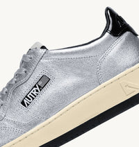 Autry - Women's Medalist Low Sneakers