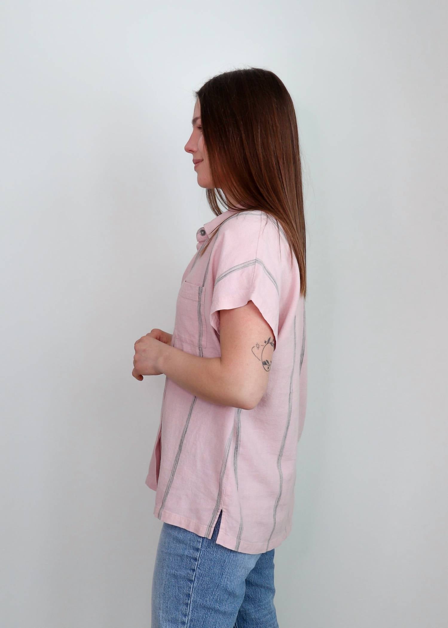 Splendid - Giada Short Sleeve Point Collar Button Front Shirt