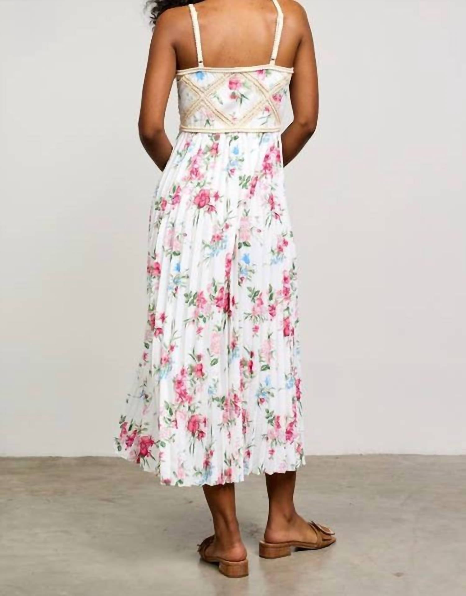Skies Are Blue - Printed Crochet Patch Pleated Sleeveless Midi Dress