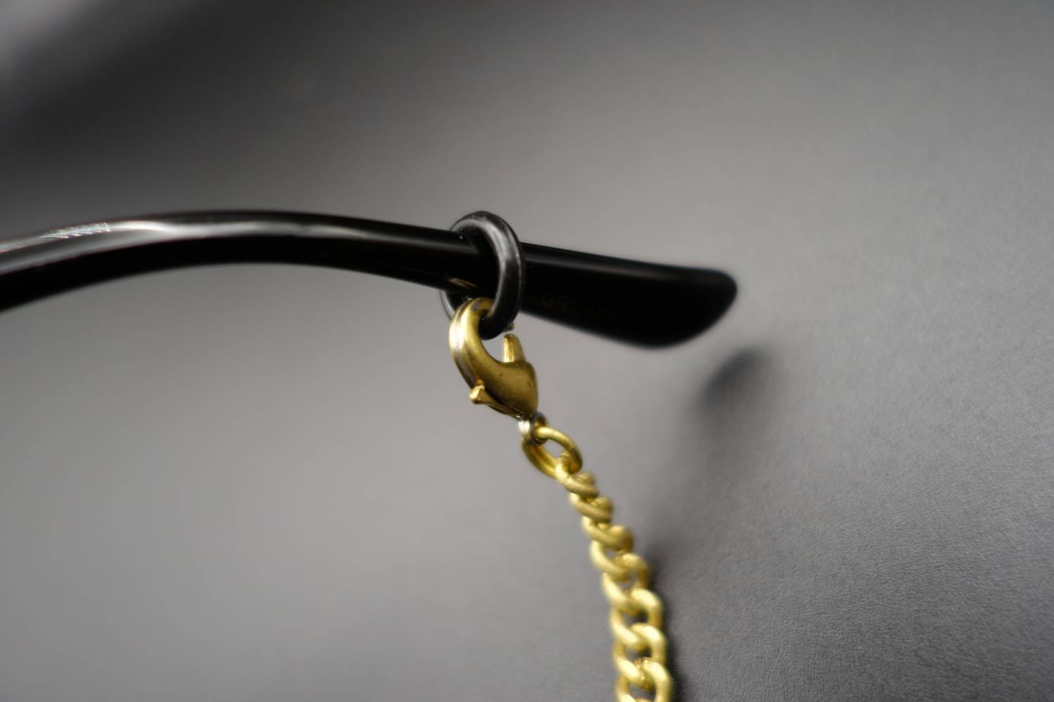 Standawt - Women's Emerald Sunglasses Chain