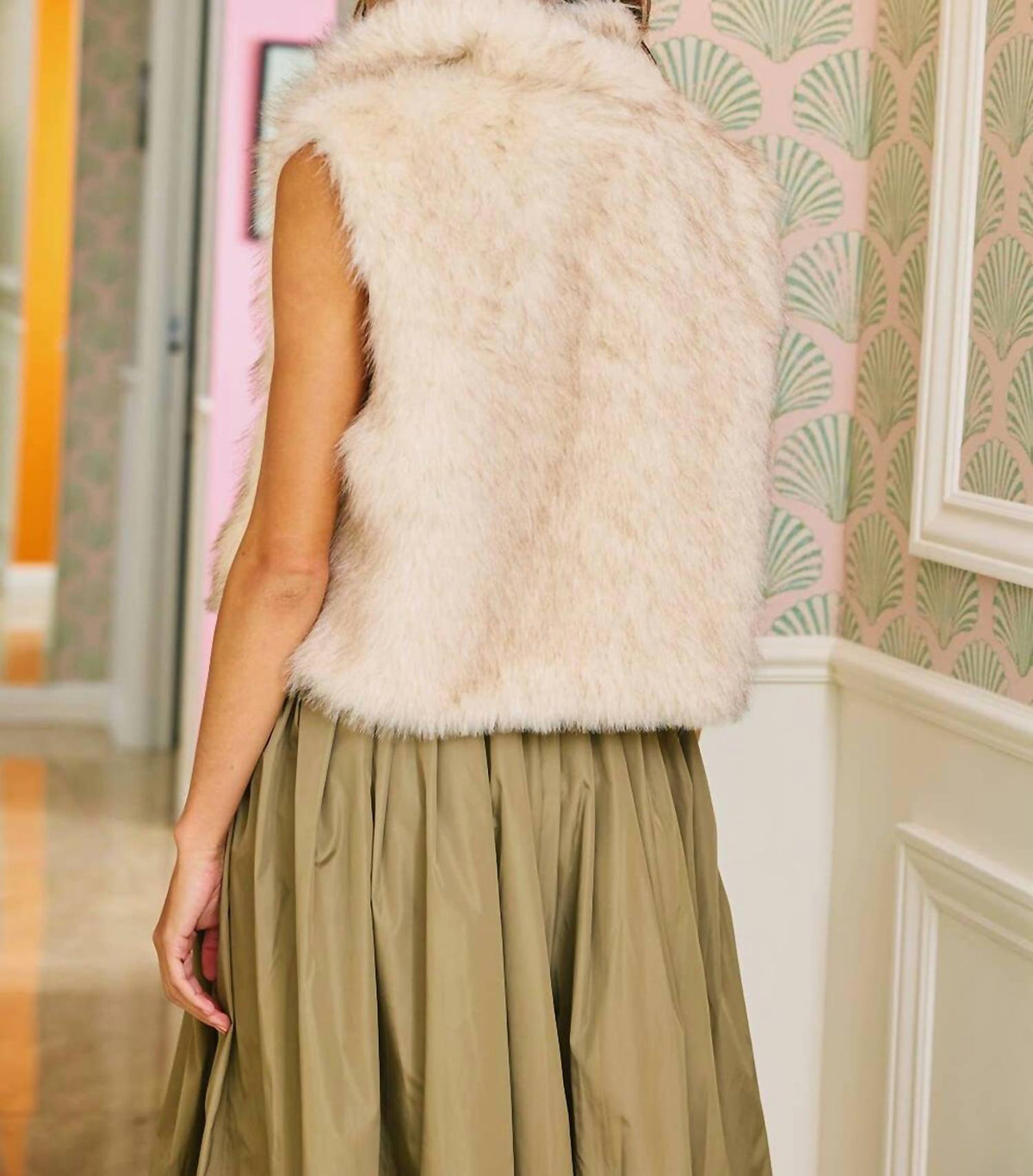 Bucketlist - Soft Faux Fur Cropped Cozy Vest