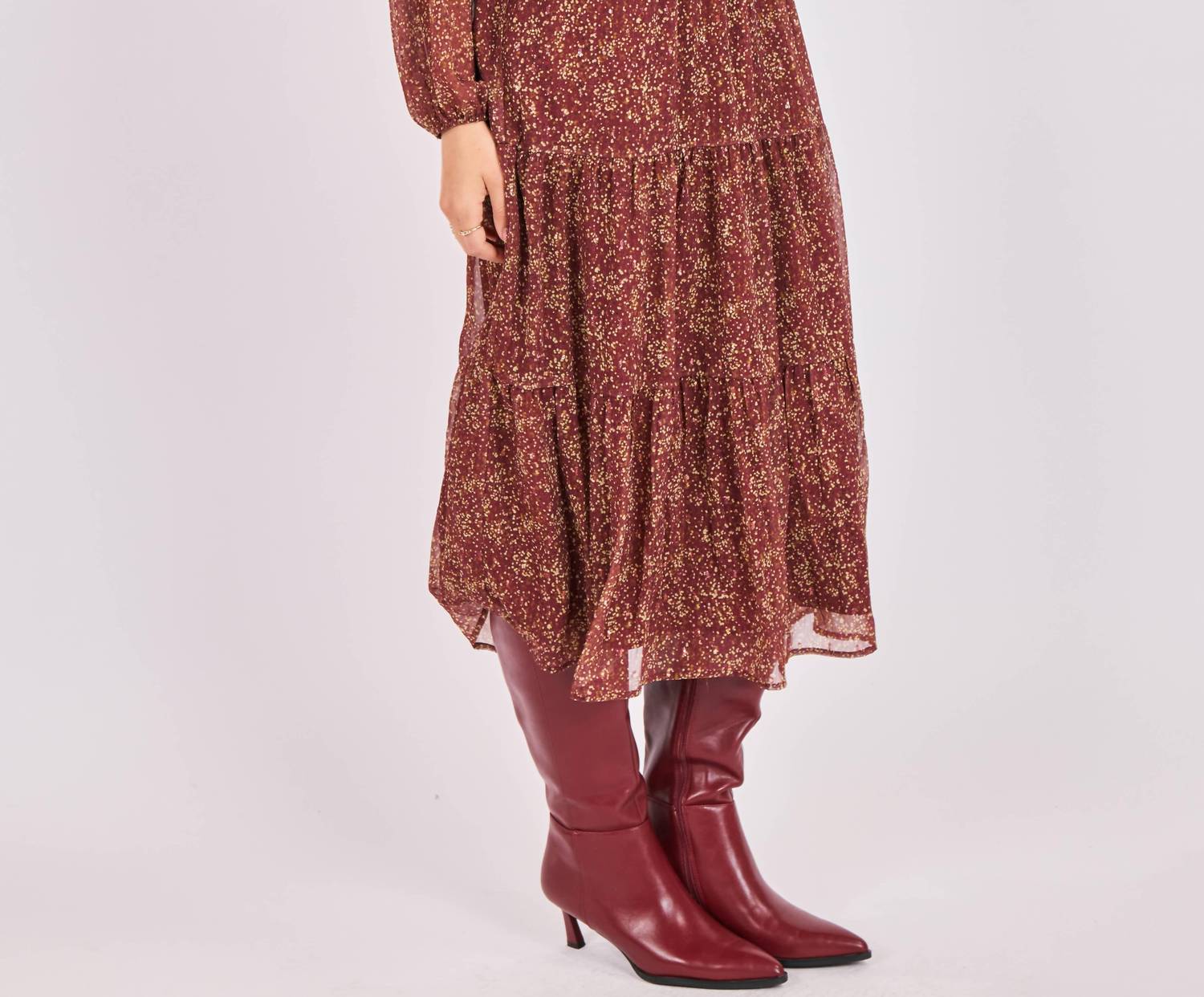Sadie & Sage - Candlelight Midi Dress