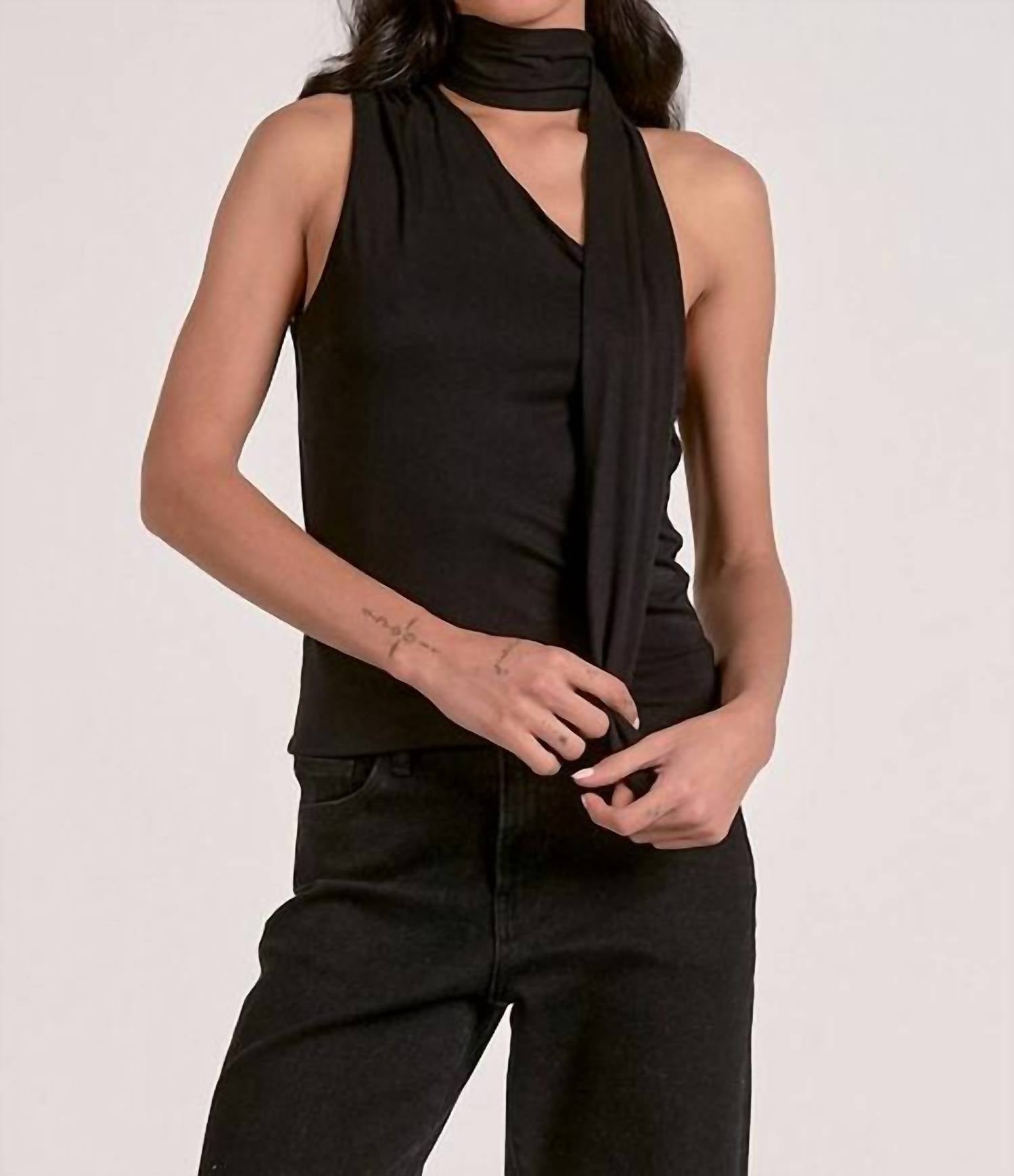 Elan - Mina Scarf Top
