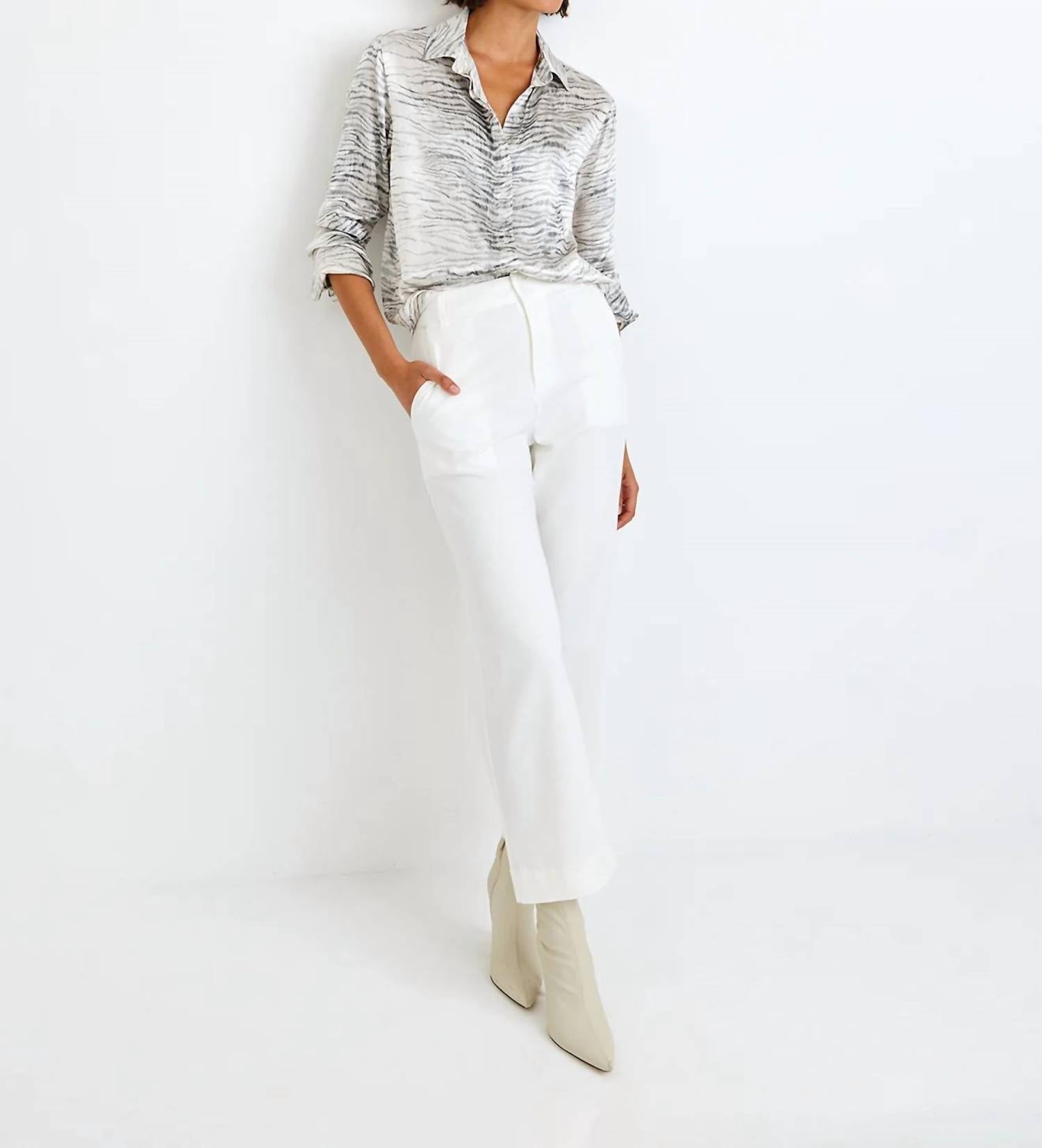 Bella Dahl - Clean Hidden Placket Top