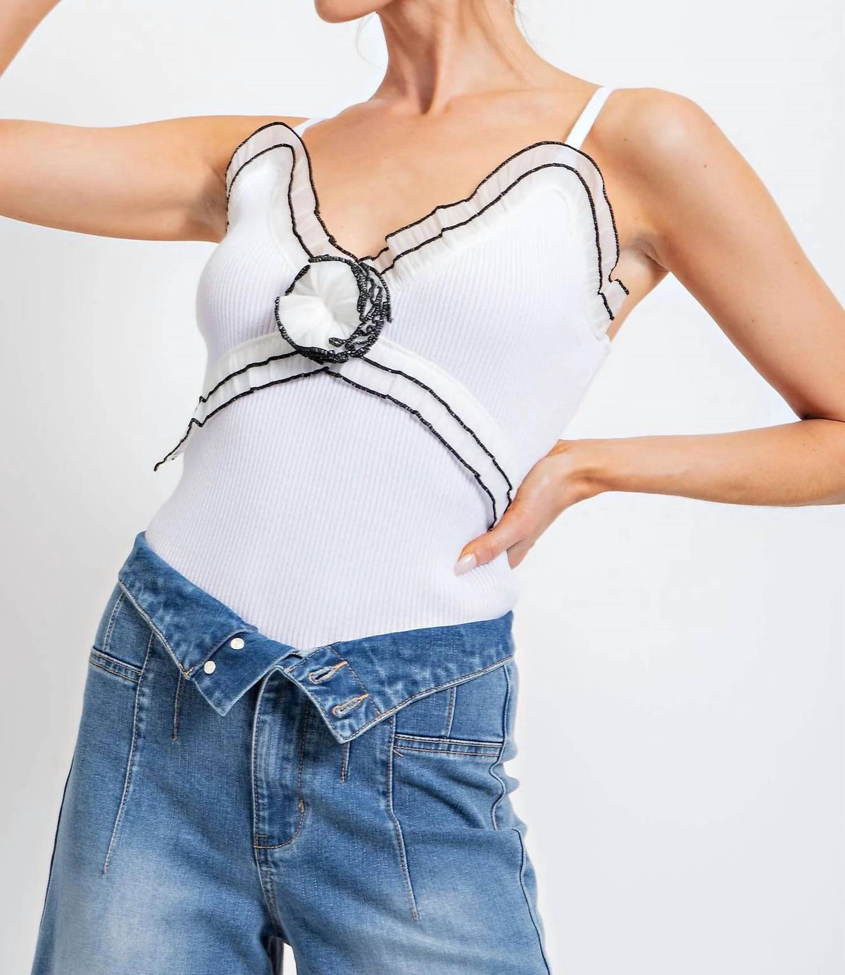 Easel - Delicate Detail Flower Top