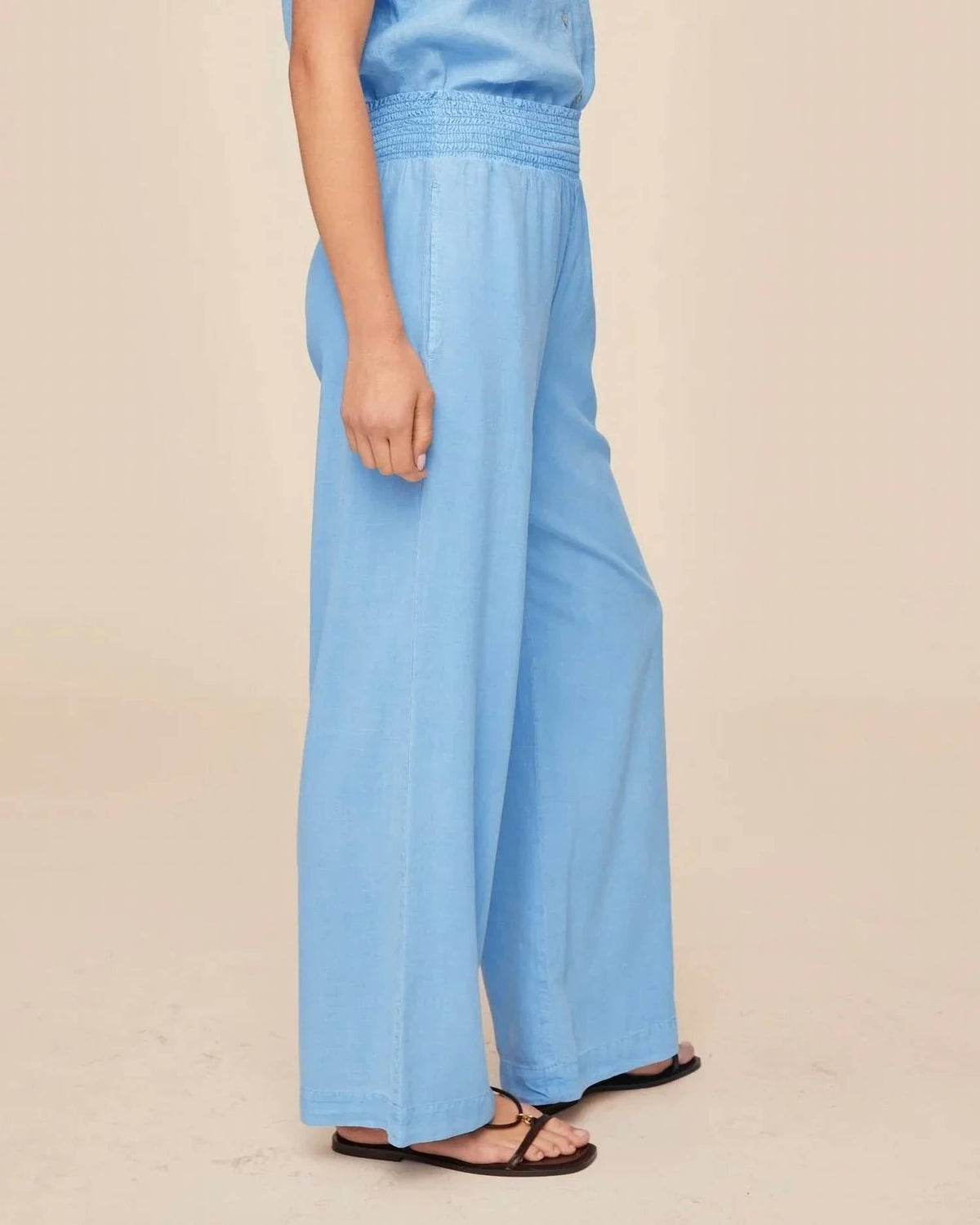 Bella Dahl - Smocked Waist Wide Leg Pant