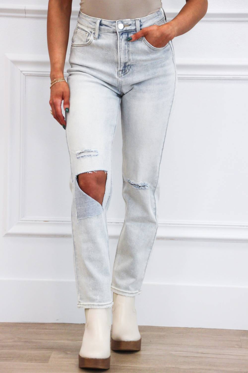 Risen - Billie Distressed Straight Jeans
