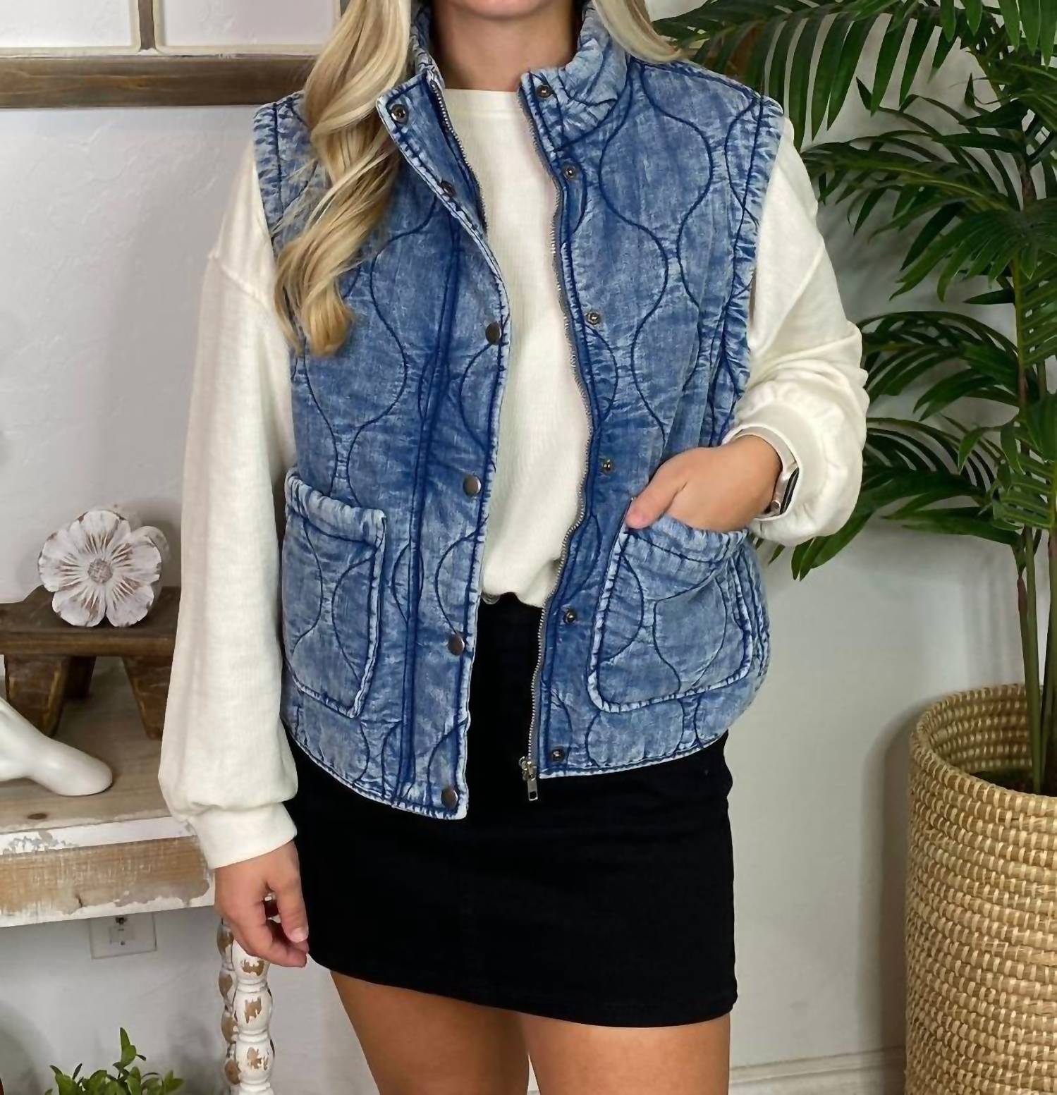 Ee:Some - Washed Denim Quilted Vest