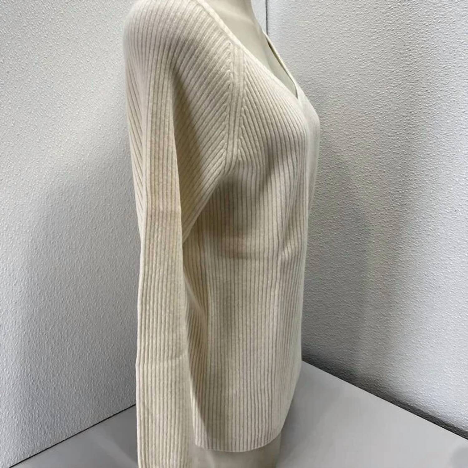 State Cashmere - Off-shoulder V-neck Sweater
