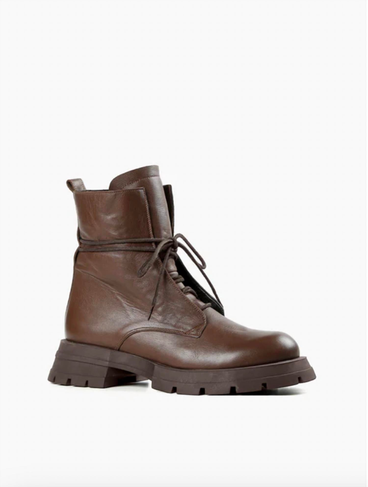 All Black - Women's Tie Lugg Boots