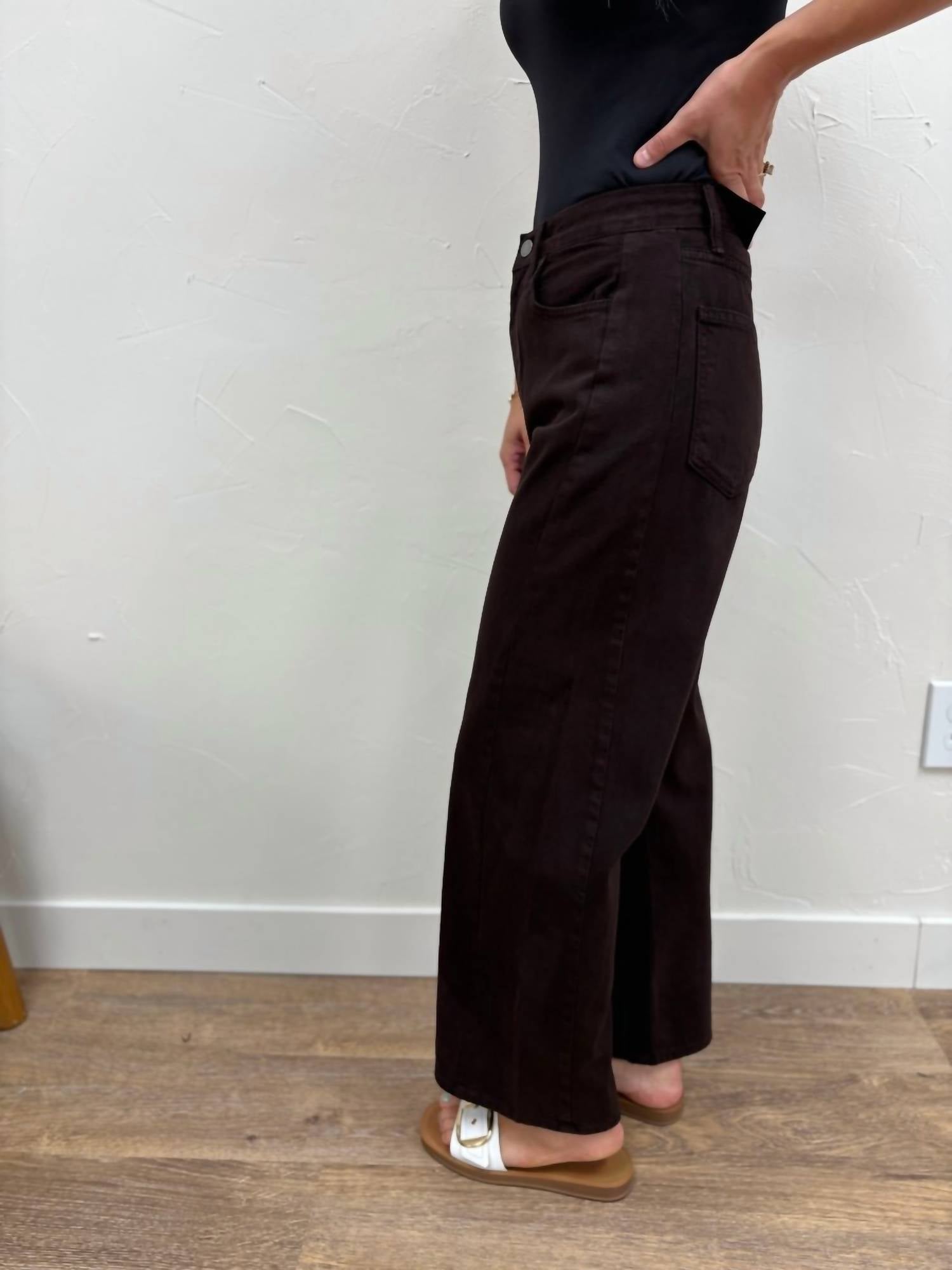 JUST BLACK DENIM Barrel Twist Jean in dark roast 2 - women's jeans - detail view