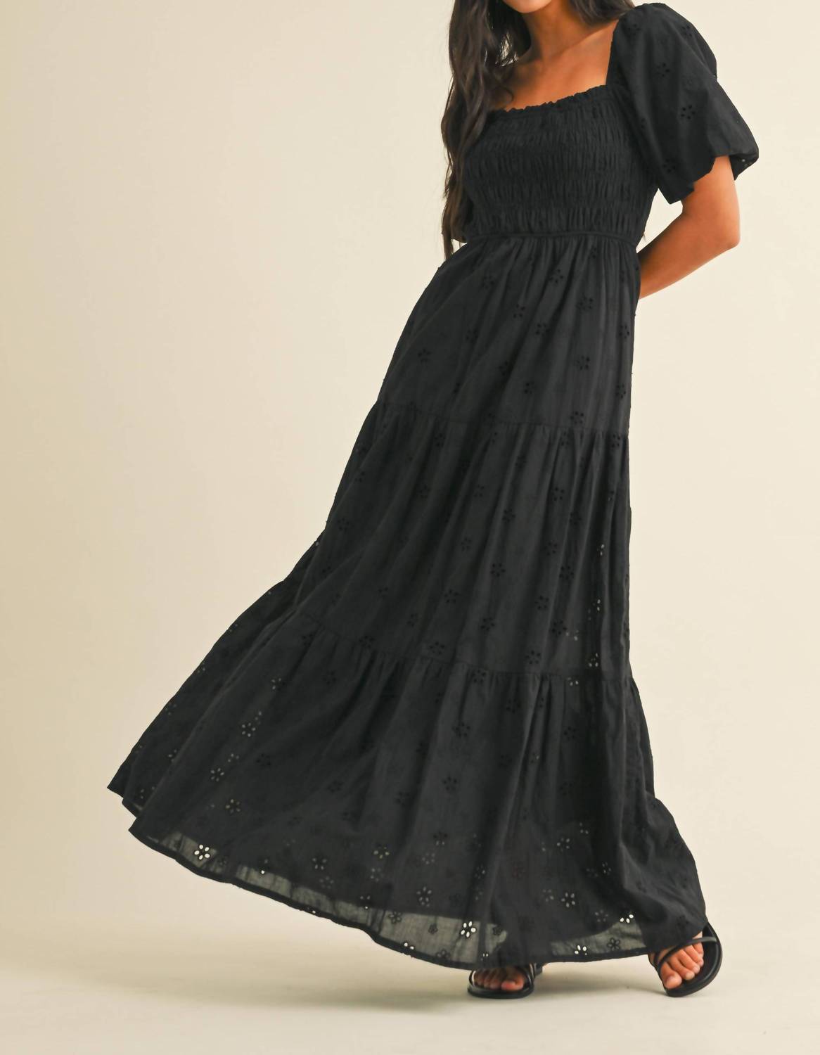 Klesis - Eyelet Puff Sleeves Midi Dress With Smocking