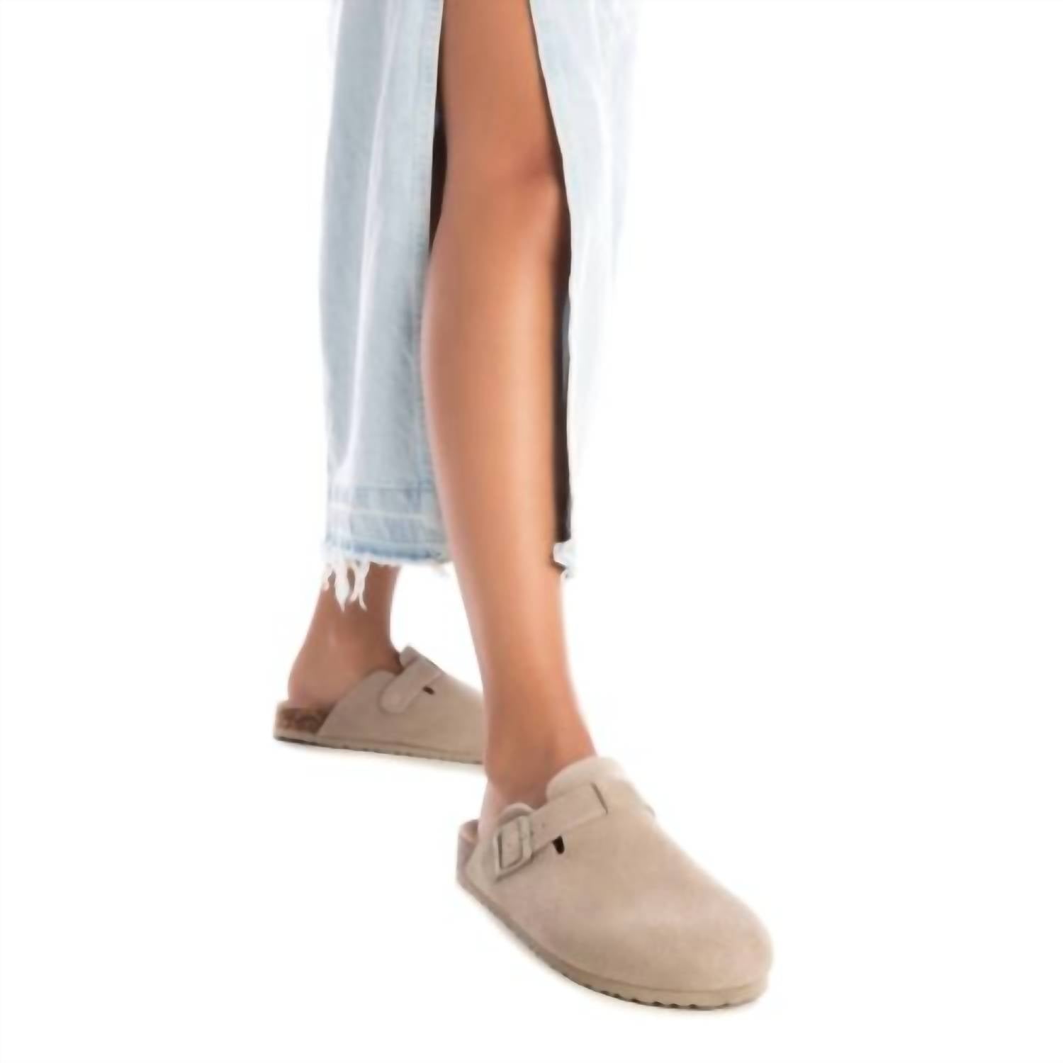 Xti - Women's Suede Clogs