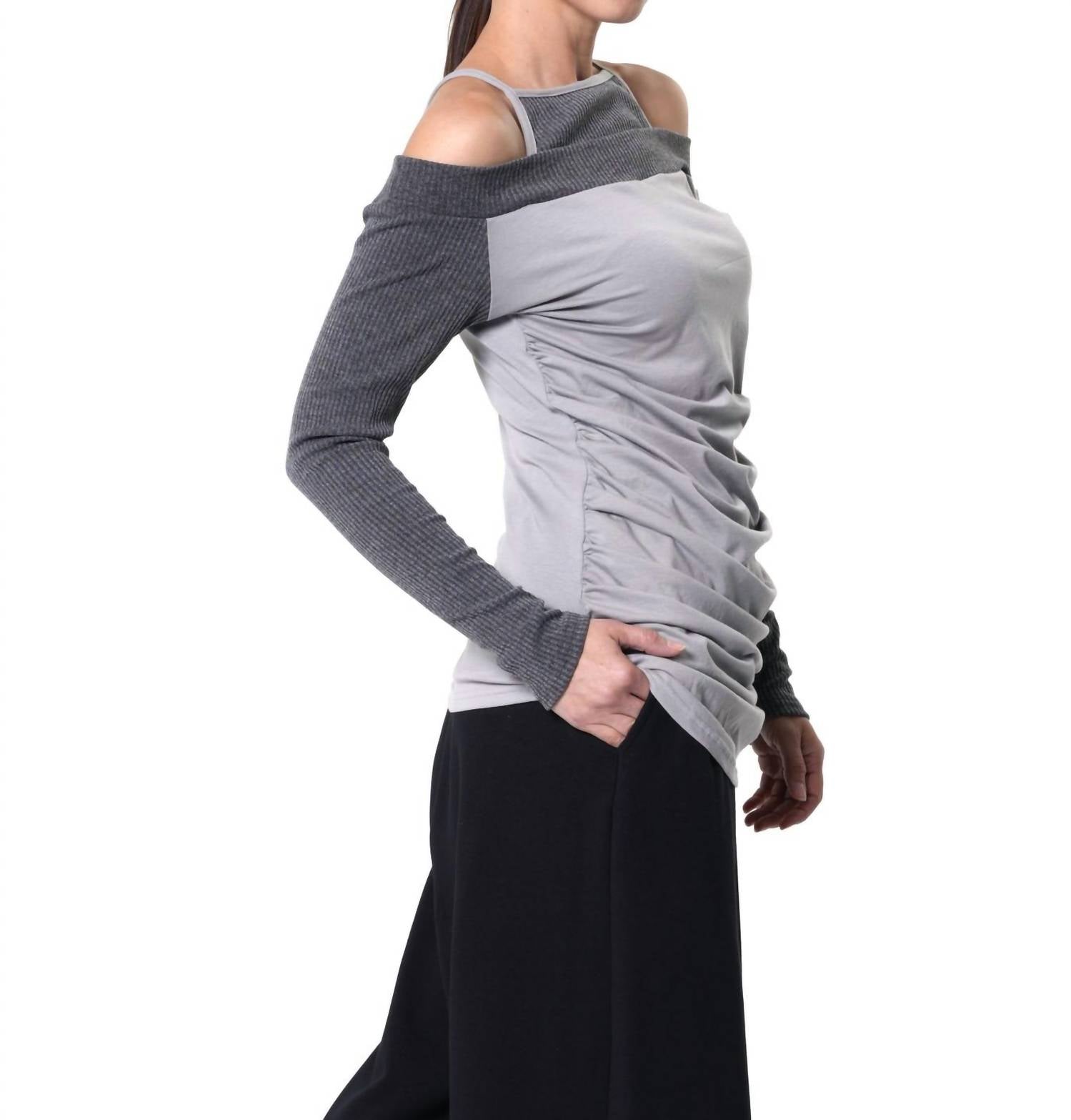 Metamorfosi - Open Shoulders Long Sleeve Top