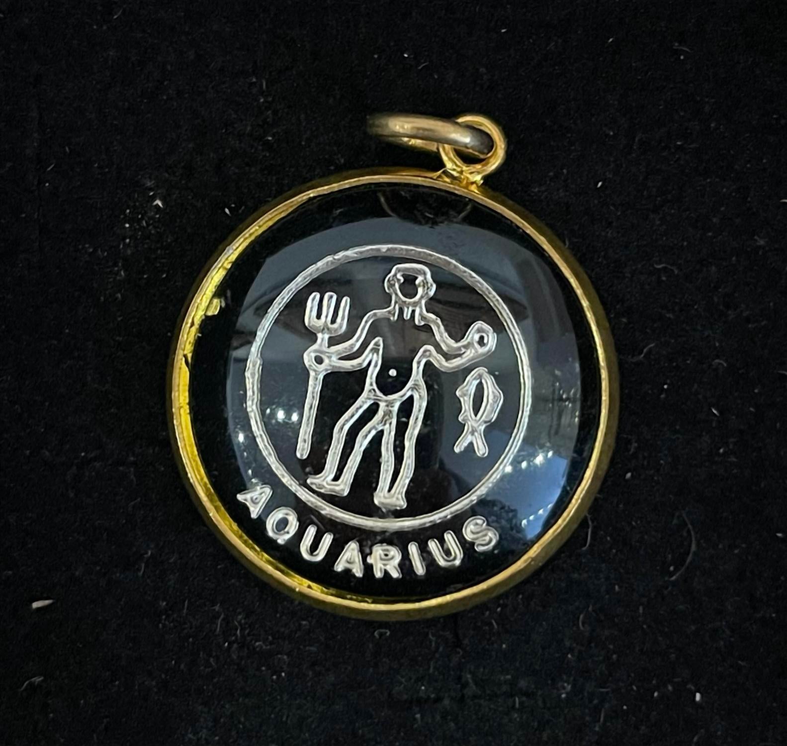 Azi Rasson - Women's Single Sign Astrology Aquarius Charm