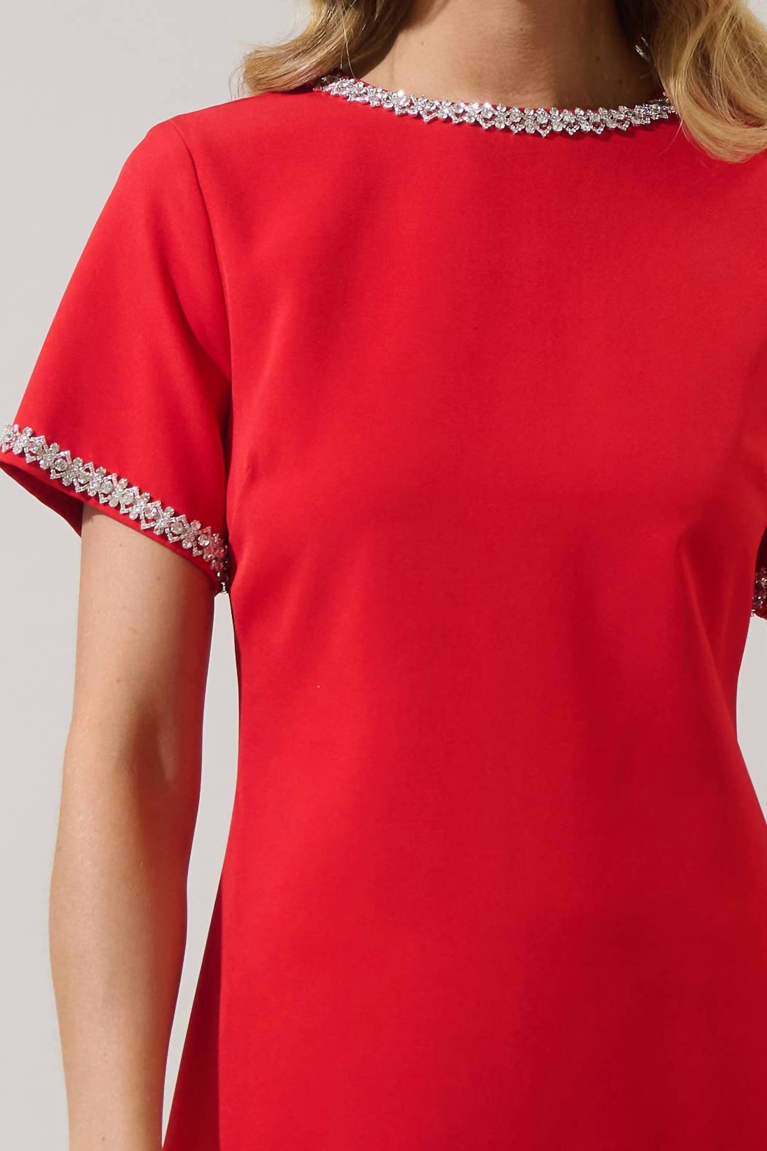 Sugarlips - Kaitlyn Rhinestone Shift Mini Dress