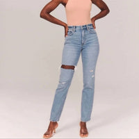 Abercrombie & Fitch - Ultra High Rise 90s Straight Jean