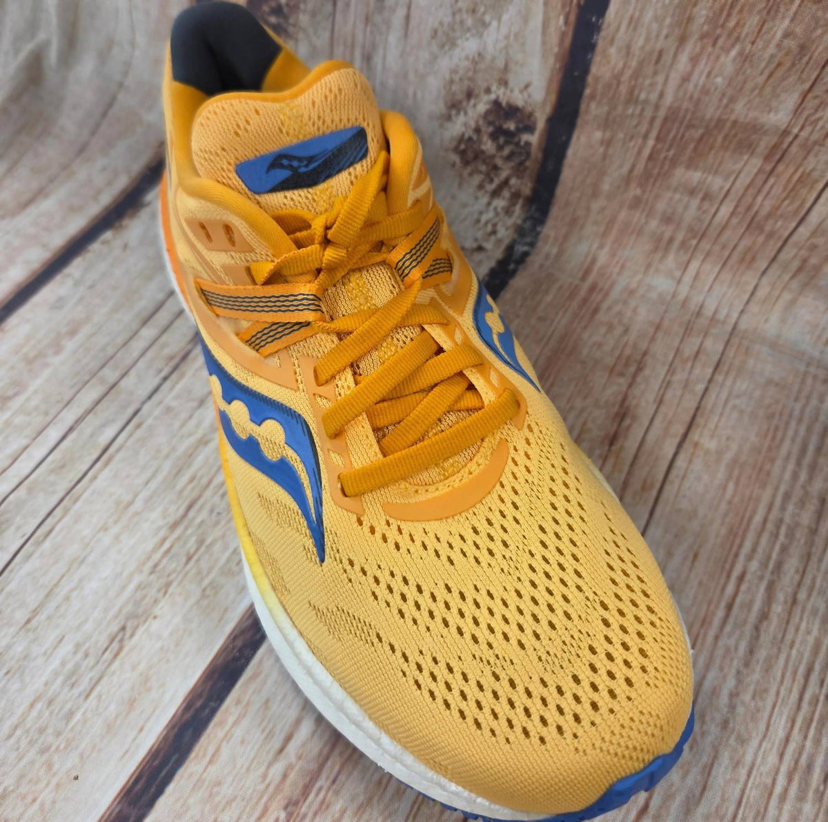 Saucony - Women's Triumph 20 Sneaker