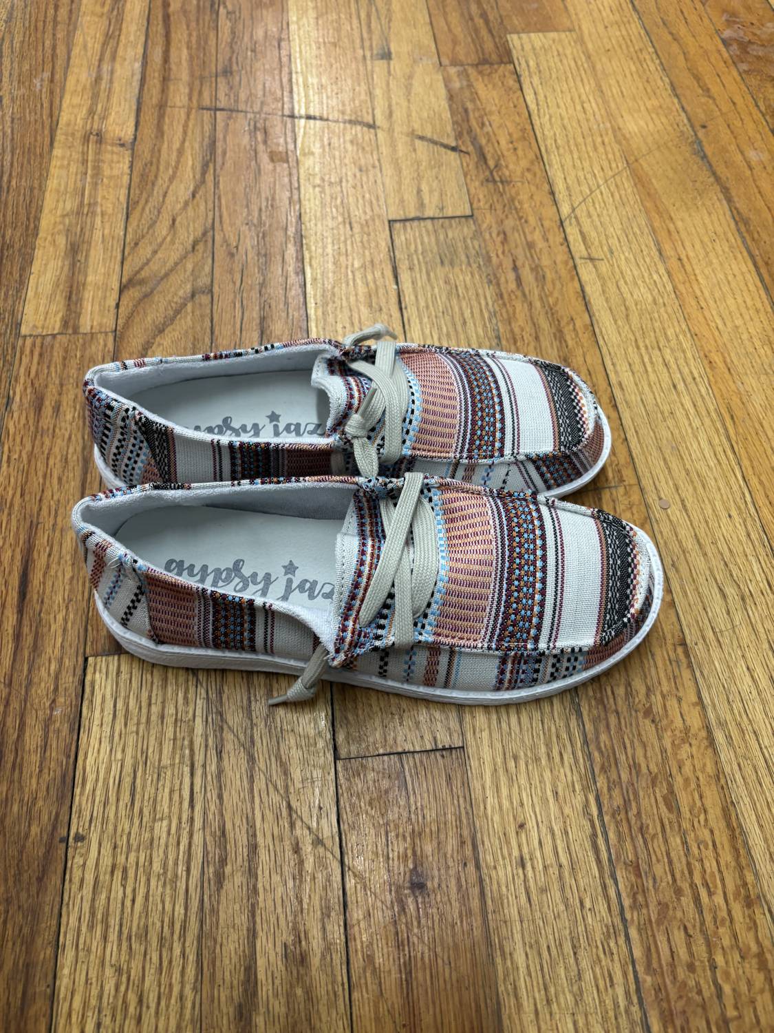 Gypsy Jazz - Women's Hip 4 slip on sneakers