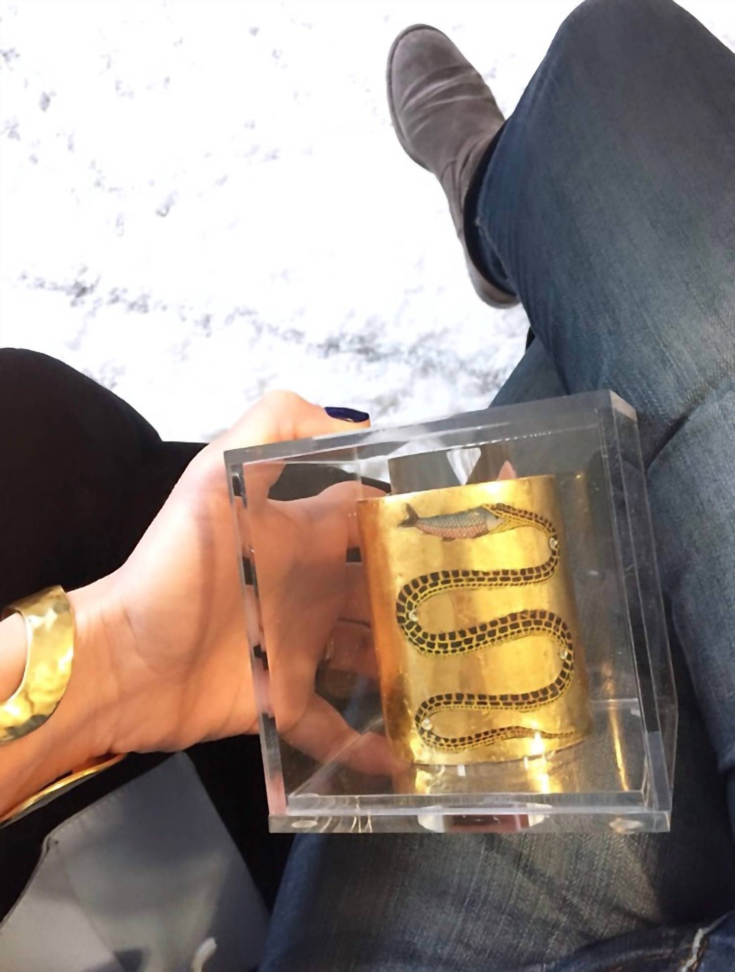 Avenue Chic - Women's Gold Leaf Snake Cuff