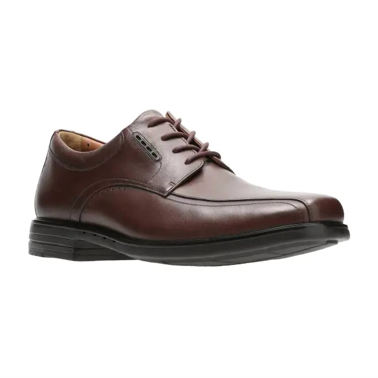 Clarks - Men's Un Kenneth Dress Shoe