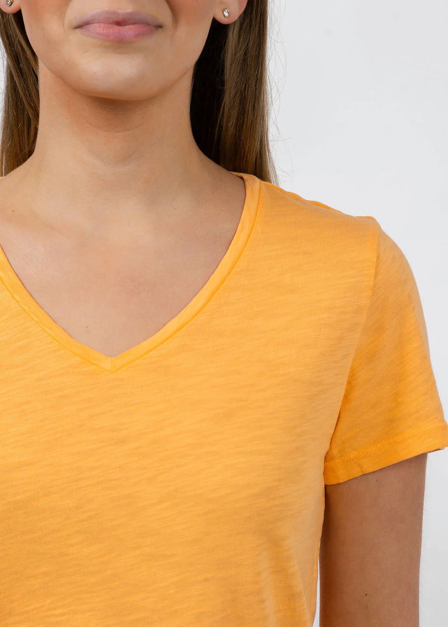 Elliott Lauren - Short Sleeve V-neck Tee